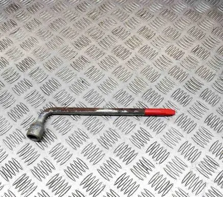 Volvo XC90 Wheel nut wrench 