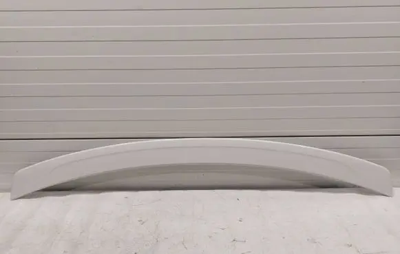 Tailgate/trunk spoiler