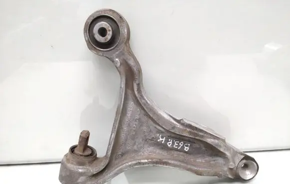 Volvo XC70 Front lower control arm/wishbone 08646375 SV66200160