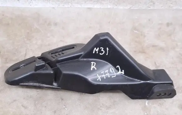 Opel Mokka B Fender mounting bracket 9825559780