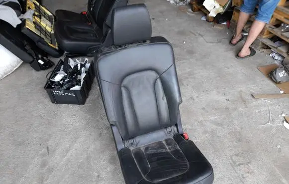 Audi Q7 4L Rear seat NERA