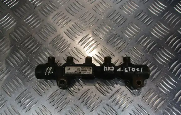 Ford Focus Fuel main line pipe