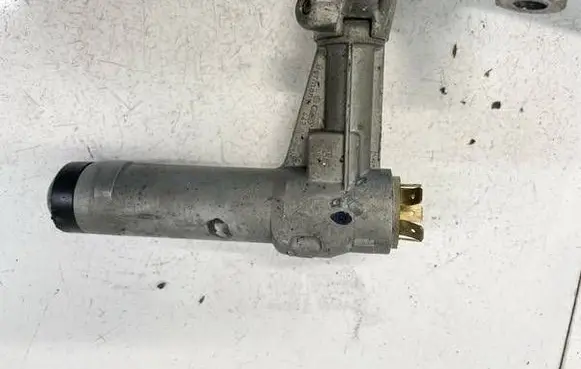 Audi 100 200 5000 C3 Ignition lock contact 443905851