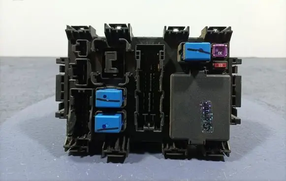 Fuse box set