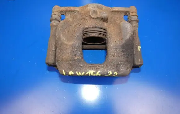 Mercedes-Benz GLA W156 Front brake caliper