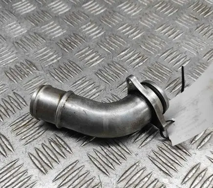 Porsche Cayenne (9Y0 9Y3) Engine coolant pipe/hose 06M121137N