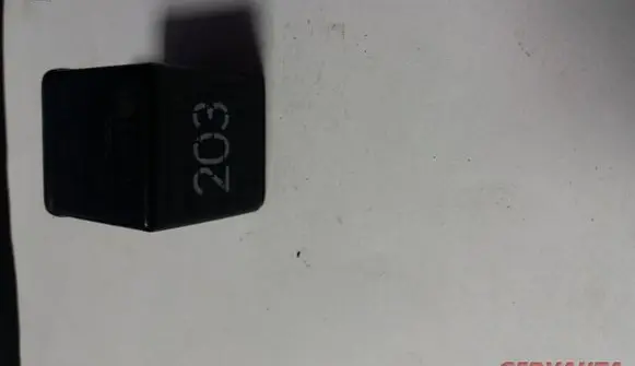 Audi A6 S6 C5 4B Other relay 8A0951253A
