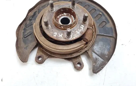 Mazda CX-7 Rear wheel hub