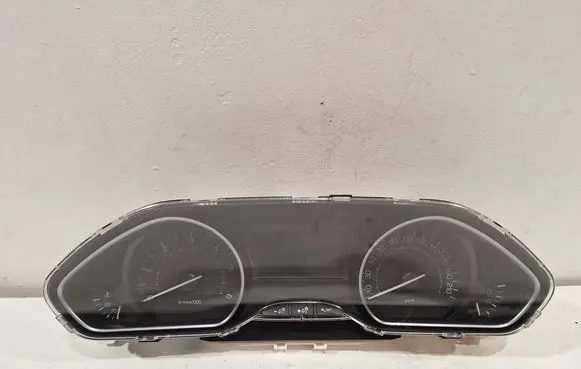 Peugeot 2008 I Speedometer (instrument cluster) 9822621580