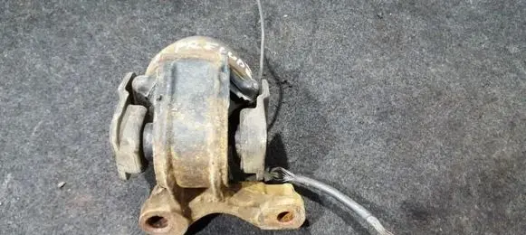 Honda Prelude Engine mount bracket