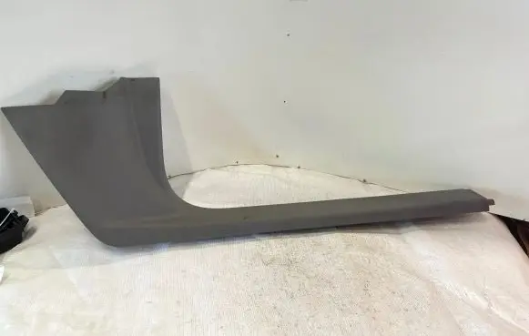 Skoda Superb B6 (3T) Front sill trim cover 3T0863484A