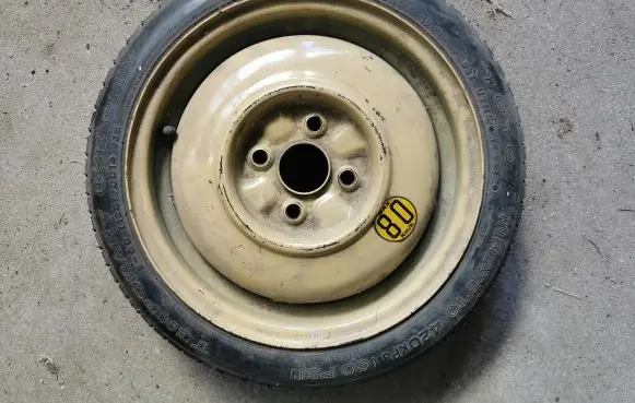 Toyota Yaris R14 spare wheel 