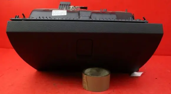 Skoda Fabia Mk3 (NJ) Glove box 6V1857097M