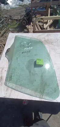 Citroen C3 Front door window glass four-door 1212123
