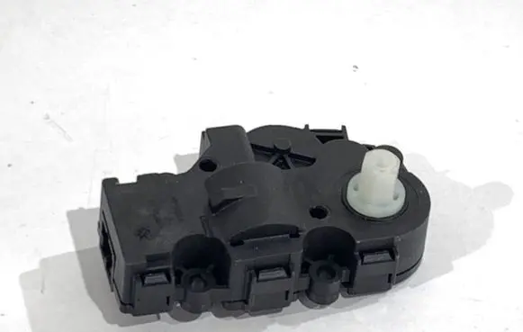 Land Rover Range Rover Evoque L551 Air flap motor/actuator EGP0031HK009001