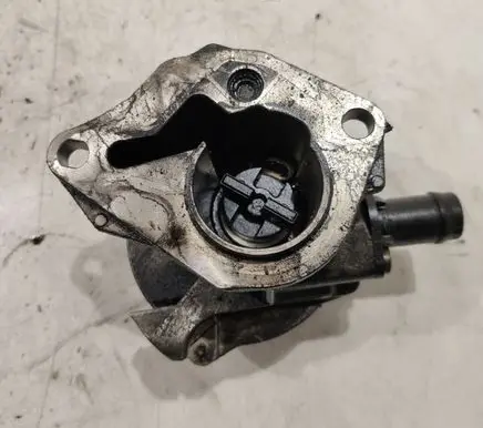 Renault Kangoo I Vacuum pump 8200521381