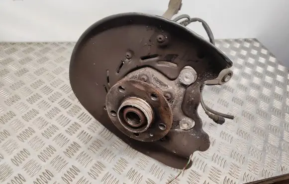 Audi A8 S8 D4 4H Rear wheel hub spindle/knuckle 4H0505432D