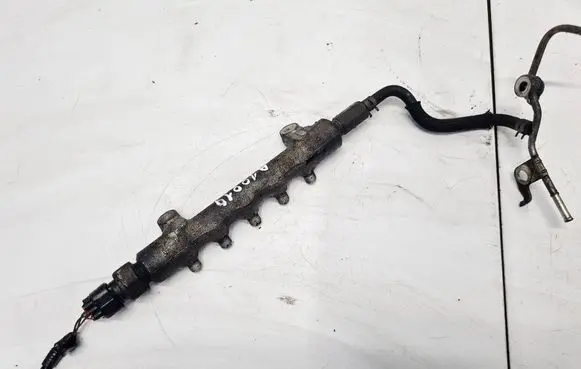 Toyota Corolla Verso AR10 Fuel main line pipe