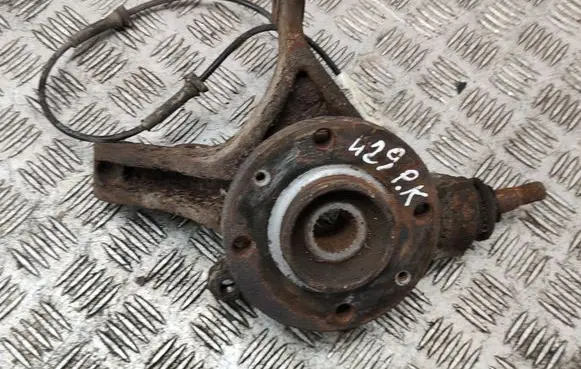 Citroen C4 I Front wheel hub spindle knuckle 9652310580