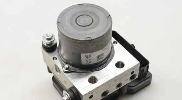 Peugeot 508 II ABS Pump 9829939880