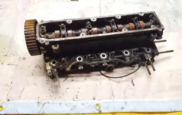 Citroen C5 Engine head 