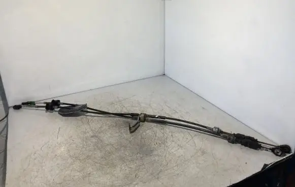 Toyota Auris E180 Gear shift cable linkage 112102127