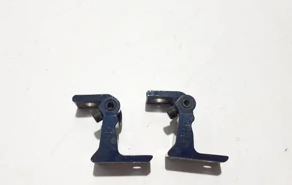 Porsche Macan (95B) Rear door lower hinge