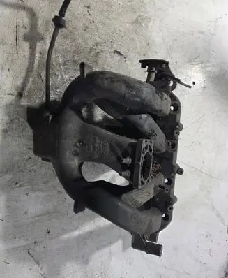 Ford Mondeo MK I Intake manifold 938F9424LE