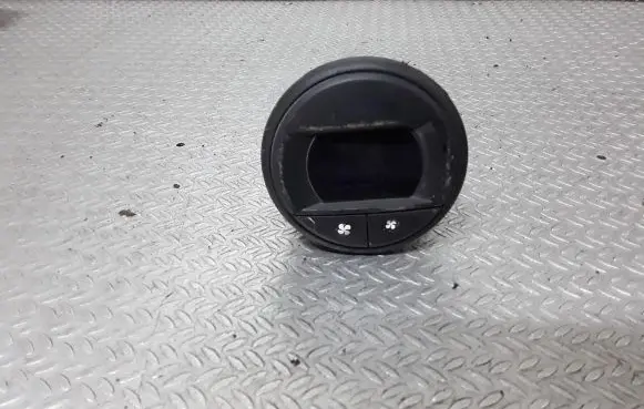 Renault Espace - Grand espace IV Climate control unit 8200367335