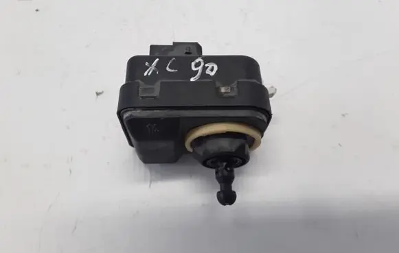 Headlight level adjustment motor