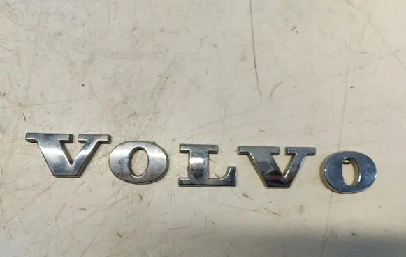 Volvo XC40 Pickup box tonneau cover 