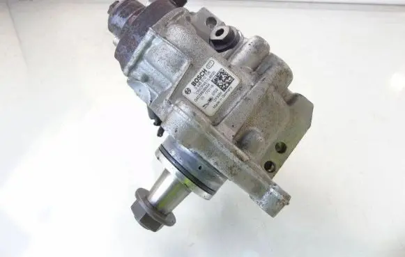 Jaguar XE Fuel injection high pressure pump 0445010706