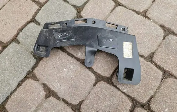Renault Zoe Front bumper mounting bracket 269204945R