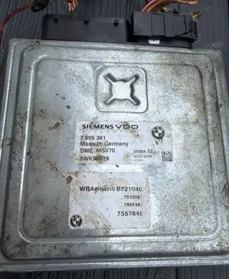 BMW 6 E63 E64 Engine control unit/module 7555361 7557646