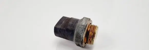 Volkswagen PASSAT B5 Coolant temperature sensor 321959481C