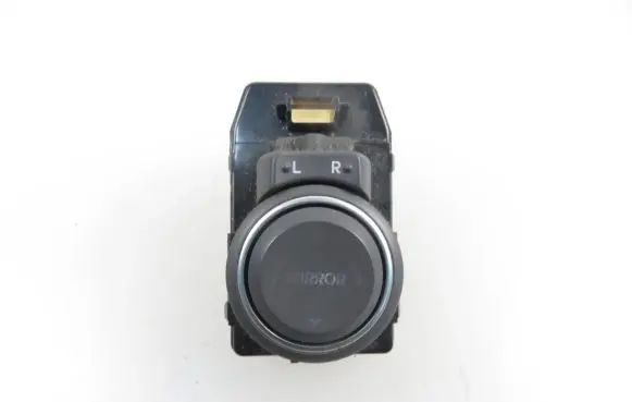 Hyundai Sonata Wing mirror switch 202006586