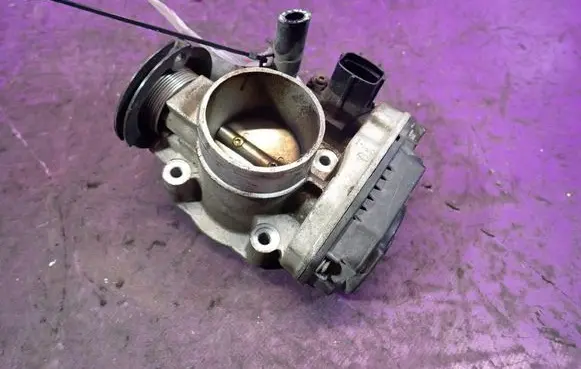 Chevrolet Lacetti Throttle body valve 