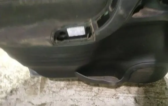 Opel Zafira A Front door card panel trim