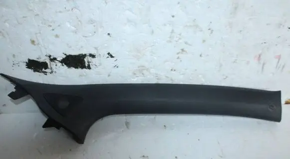 Toyota Yaris (A) pillar trim 33734 62211RH