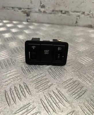 Hyundai i30 ESP (stability program) switch 