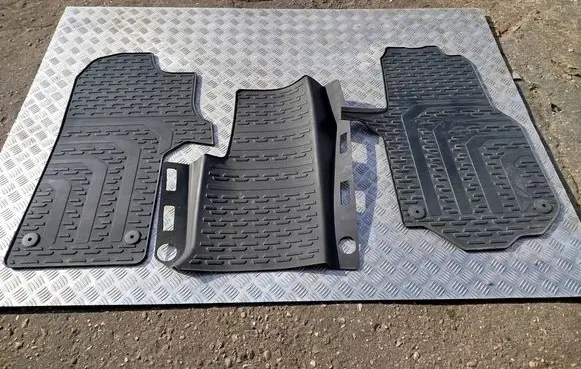 Man TGE 1gen Car floor mat set 7C1061502A 3C0864523