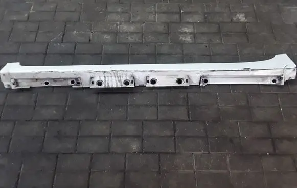 Toyota Prius (XW30) Sill 29253