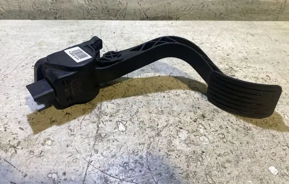 Peugeot 5008 Accelerator throttle pedal 9671416880 0280755167