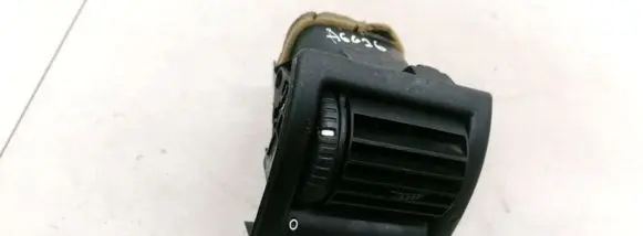 Opel Astra G Dash center air vent grill