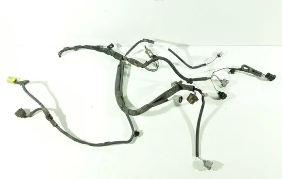 Toyota Yaris Headlight/headlamp wiring loom/harness 