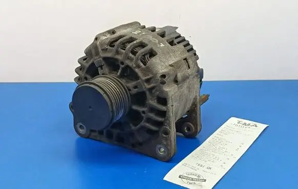 Audi A3 S3 8L Generator/alternator 038903023S