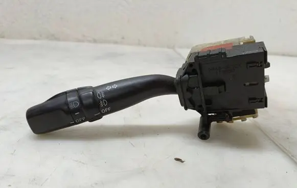 Toyota Avensis T250 Indicator stalk 173650