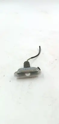 Volkswagen PASSAT B5.5 Front fender indicator light 1J0949117