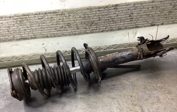 Mercedes-Benz B W245 Front shock absorber with coil spring
