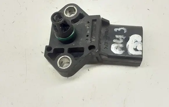 Audi A4 S4 B6 8E 8H Air pressure sensor 038906051C 0281002401